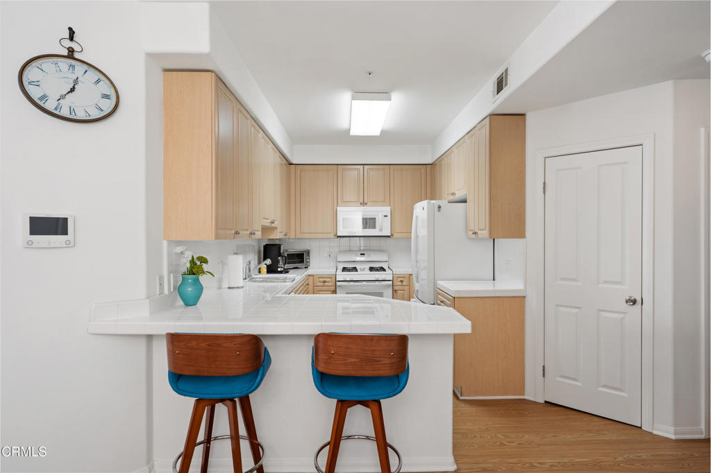 436 Poli Street 308 Property Photo 12