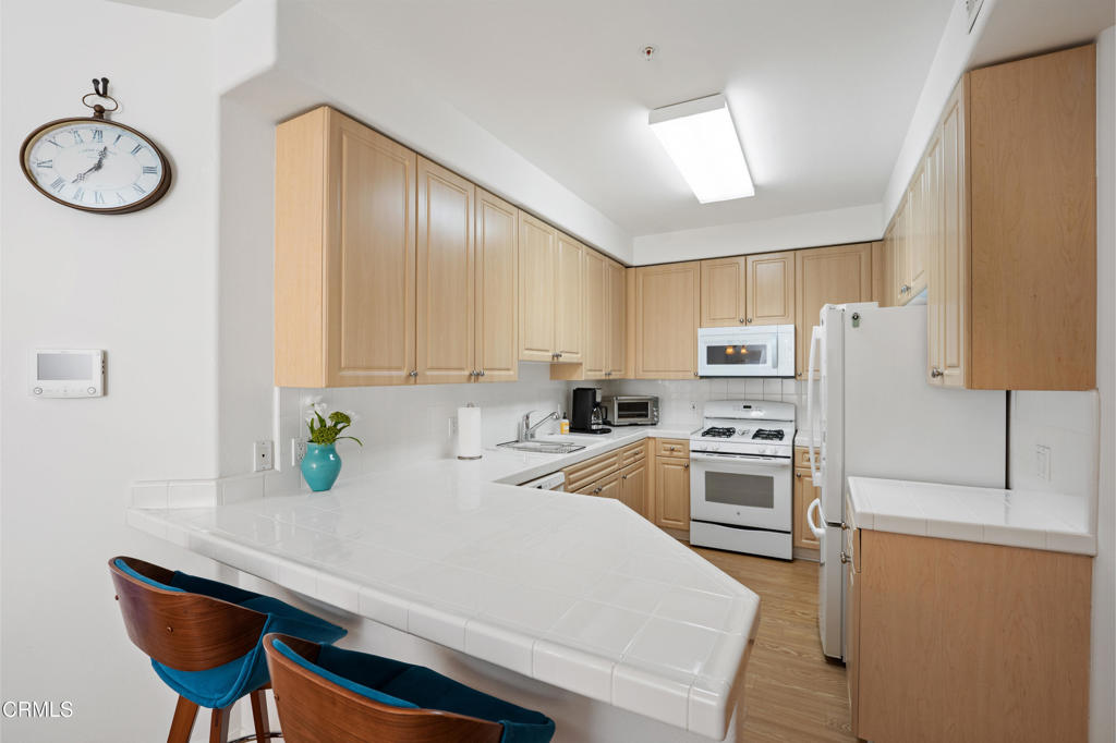436 Poli Street 308 Property Photo 14