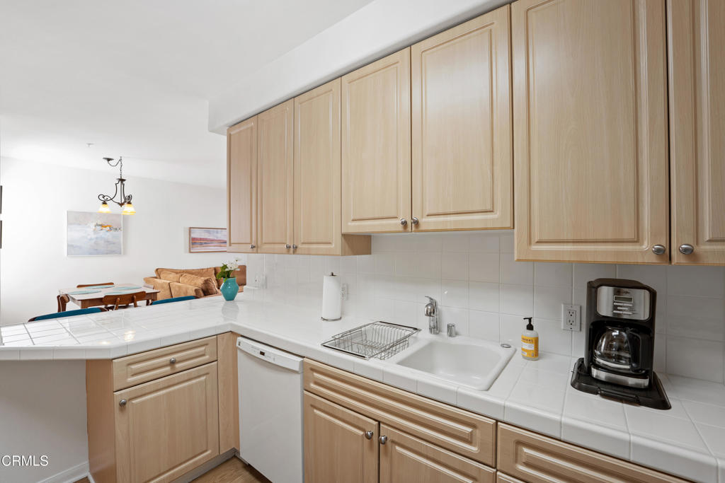 436 Poli Street 308 Property Photo 15