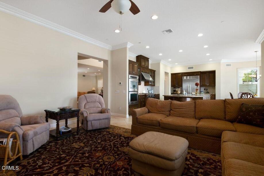 1734 Aleutian Way Property Photo 13