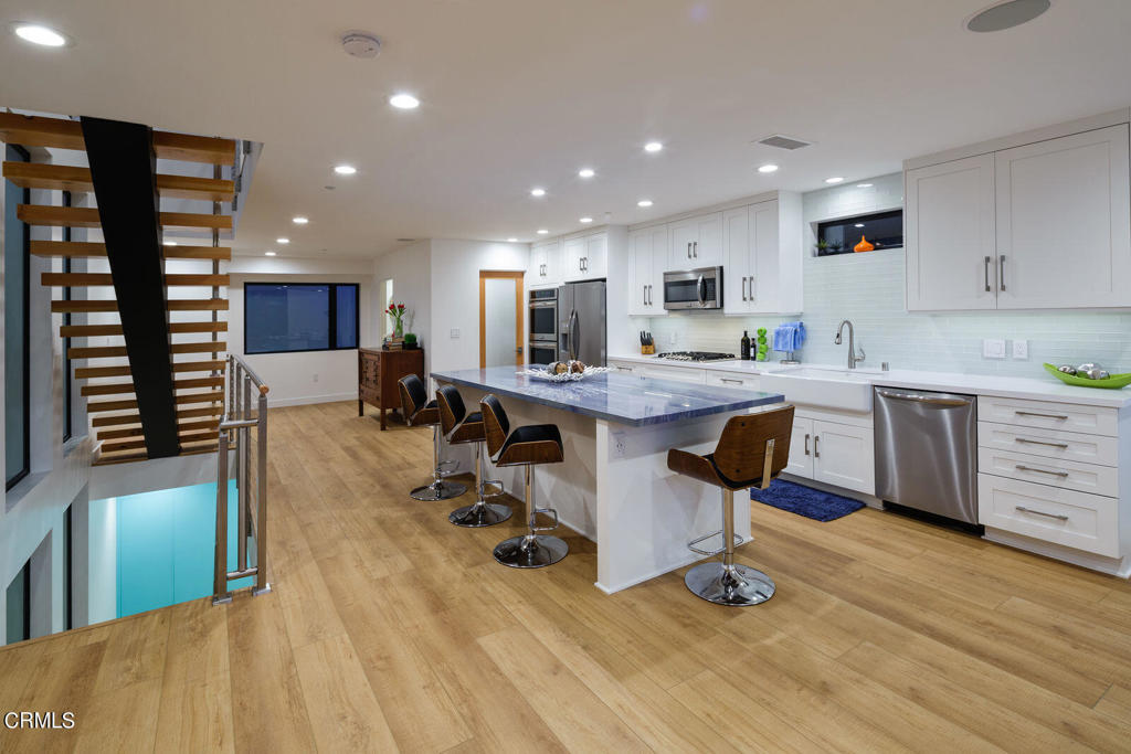 3920 Ocean Drive Property Photo 13