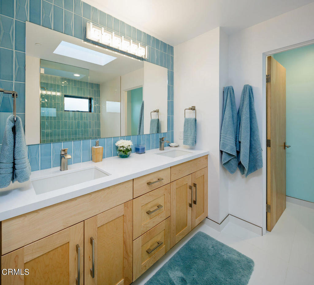 3920 Ocean Drive Property Photo 18