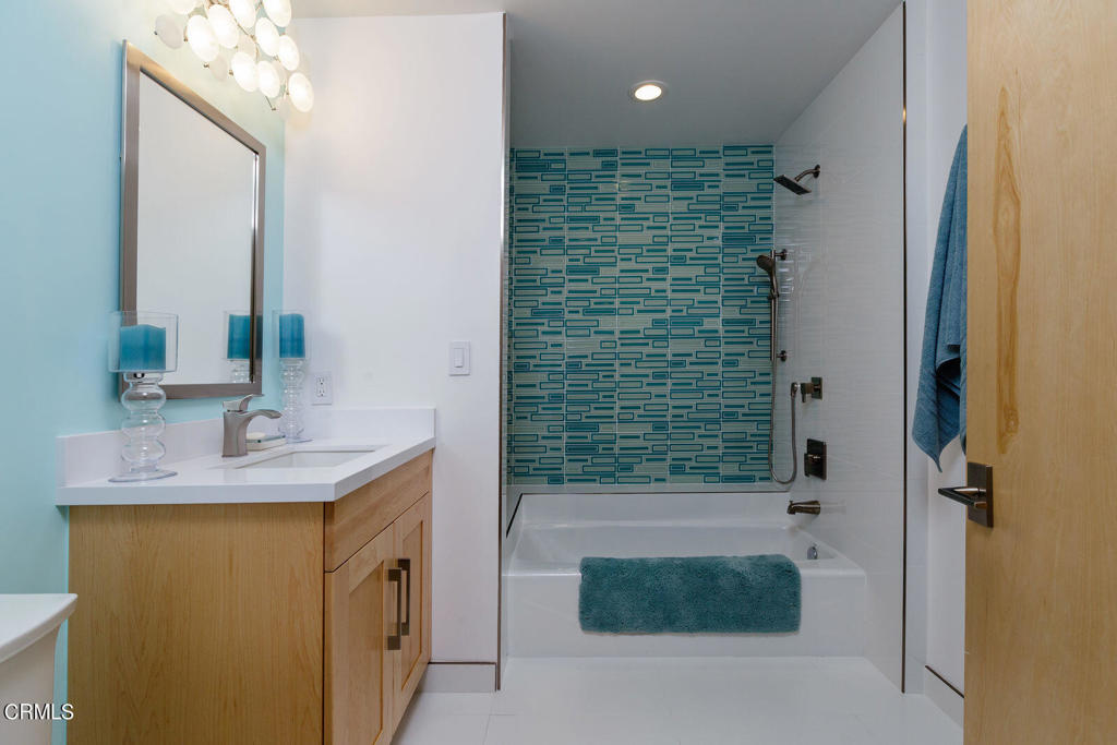 3920 Ocean Drive Property Photo 22