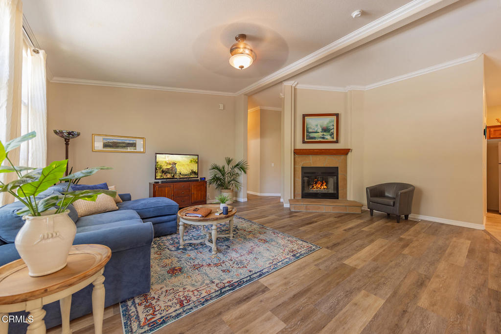 406 E Aliso Street Property Photo 6