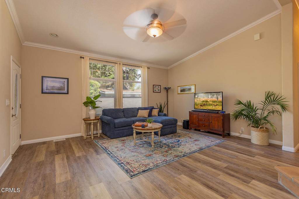 406 E Aliso Street Property Photo 7