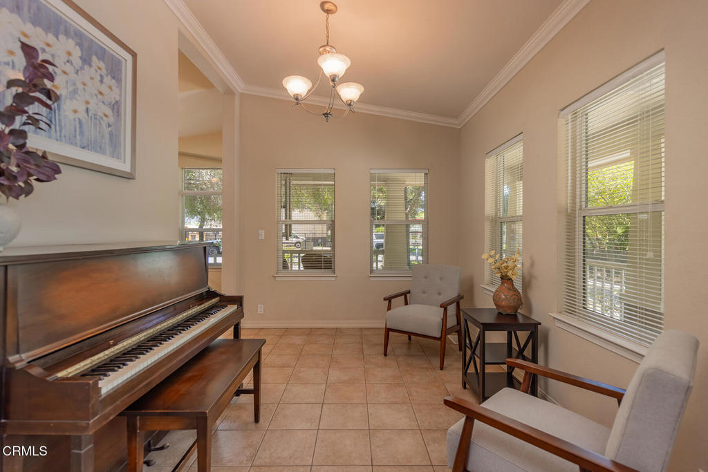 406 E Aliso Street Property Photo 15