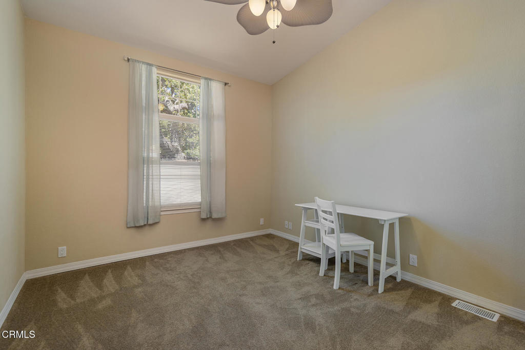 406 E Aliso Street Property Photo 18
