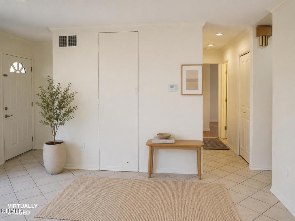 28835 Oakpath Drive Property Photo 8