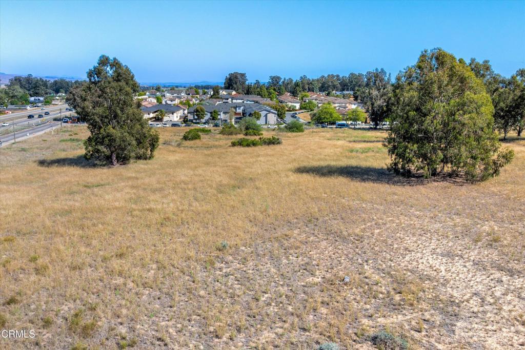 222 N Frontage Road Property Photo 10
