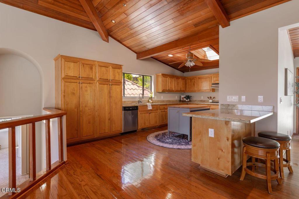 1008 Country Club Drive Property Photo 12