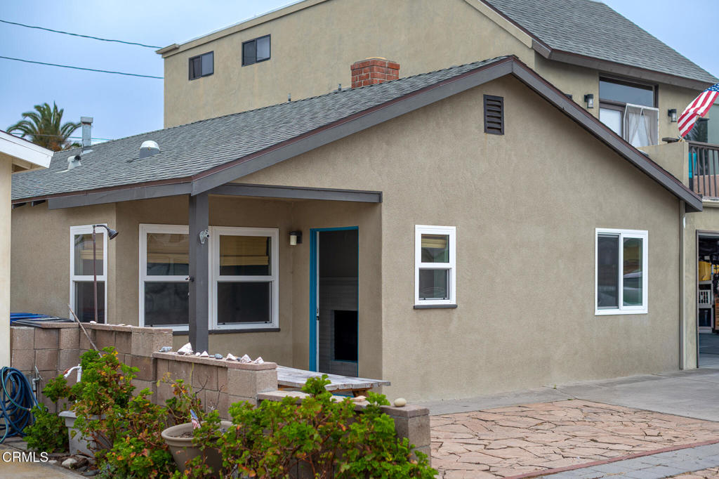 136 Oxnard Avenue Property Photo 1