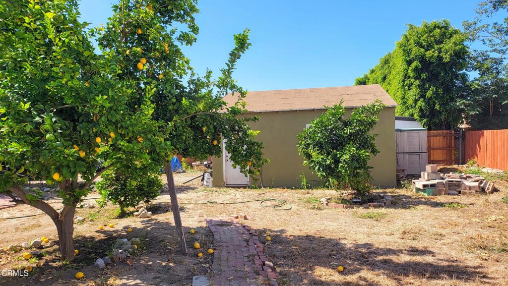 6931 Longridge Avenue Property Photo 6