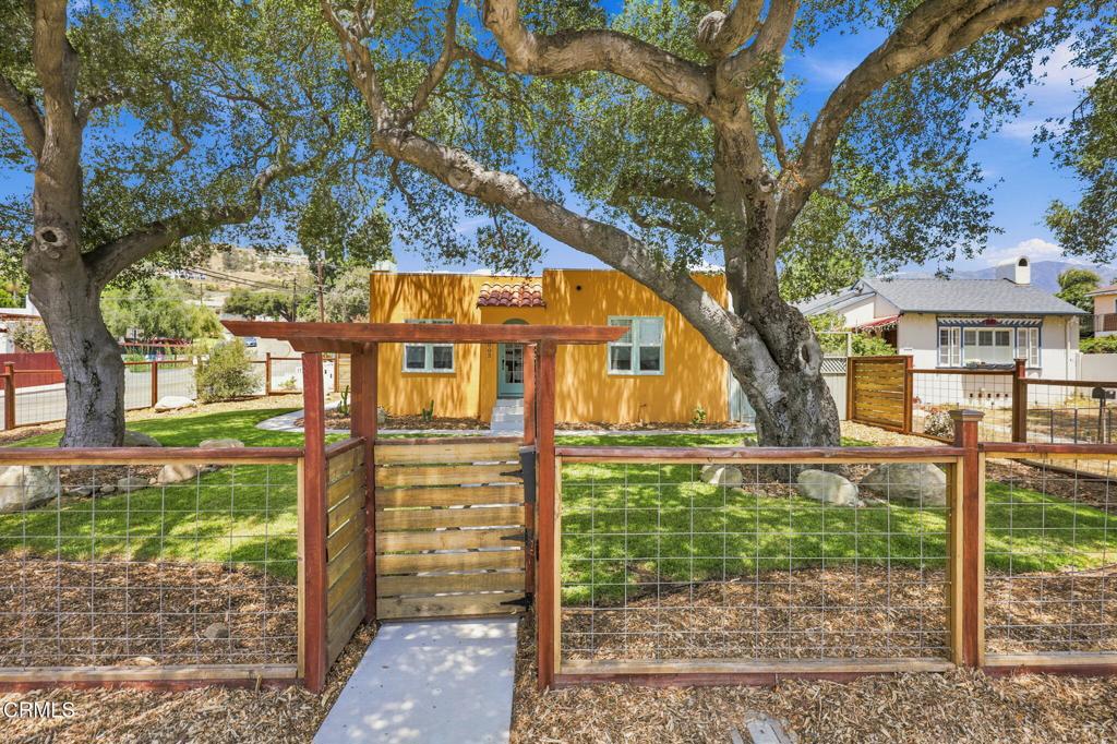 1003 E Virginia Terrace Property Photo 3