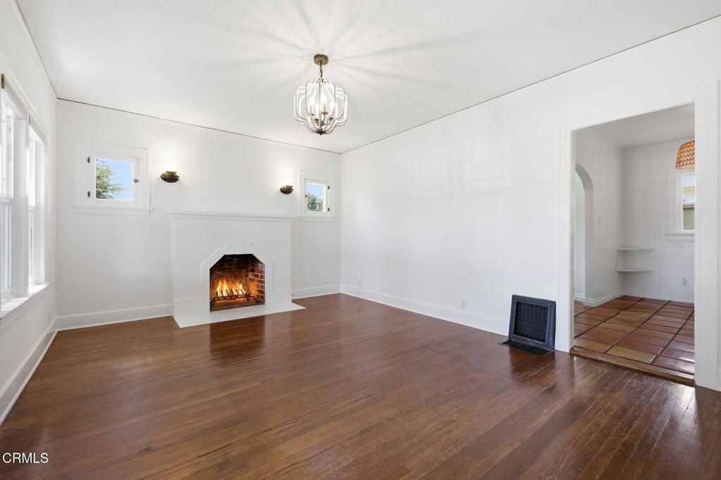 1003 E Virginia Terrace Property Photo 12