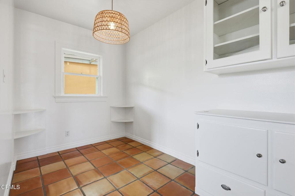 1003 E Virginia Terrace Property Photo 16