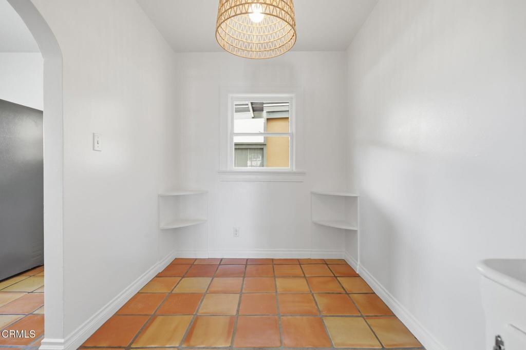 1003 E Virginia Terrace Property Photo 17