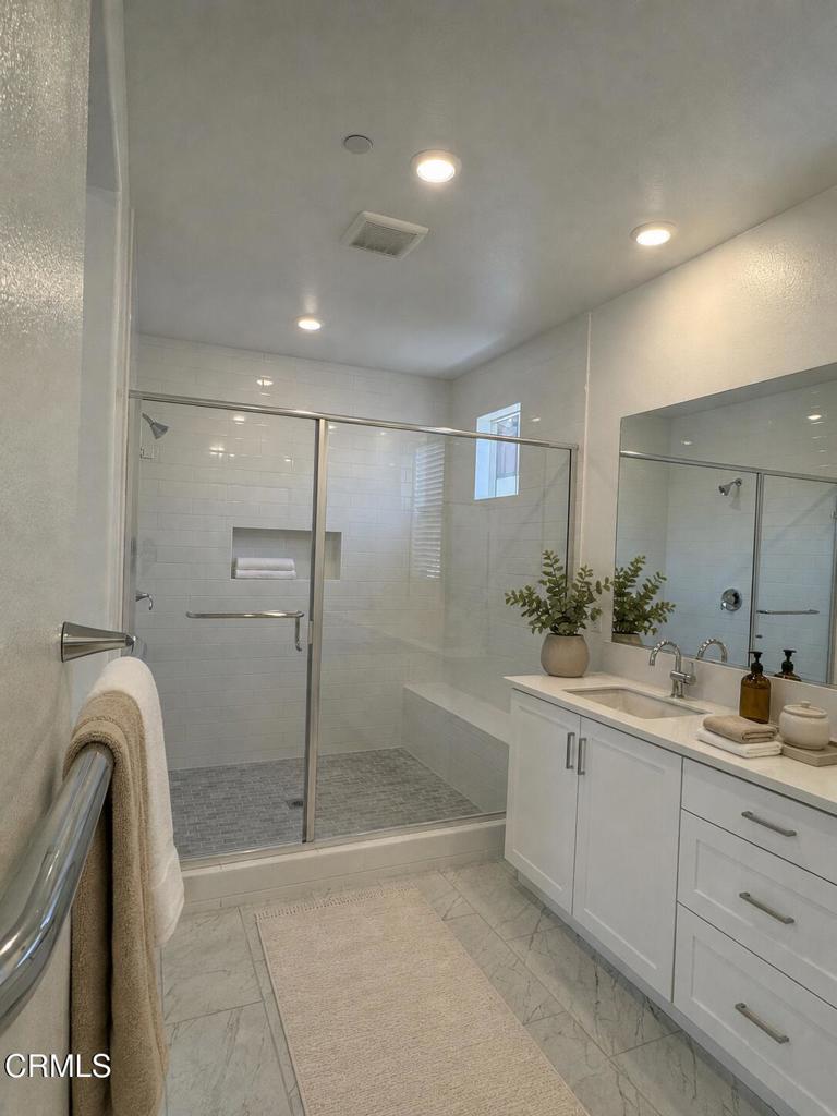 712 Guy Turner Drive Property Photo 11