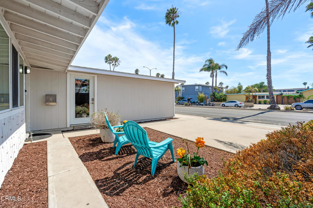 2263 Pierpont Boulevard Property Photo 3