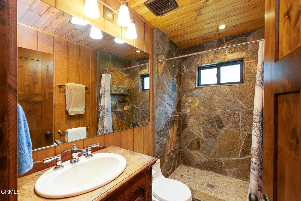 117 Tujunga Avenue Property Photo 14