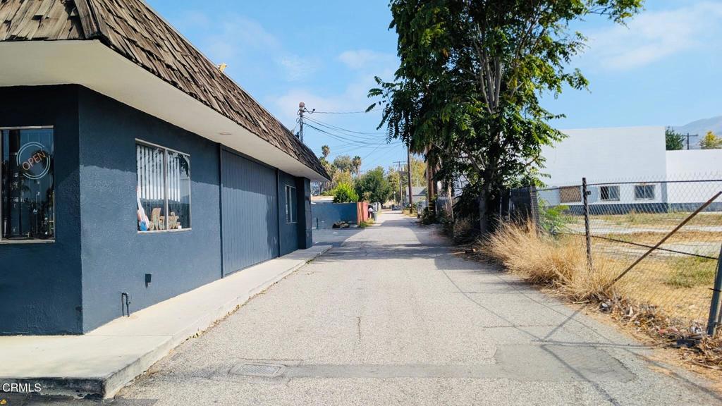 553 Ventura Street Property Photo 5