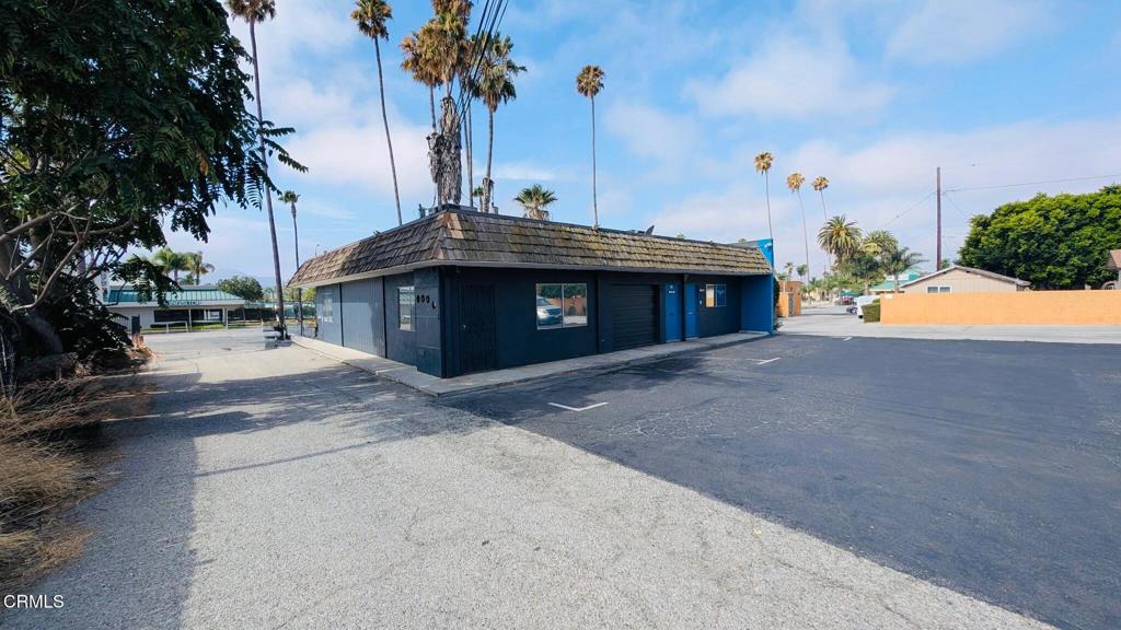 553 Ventura Street Property Photo 8