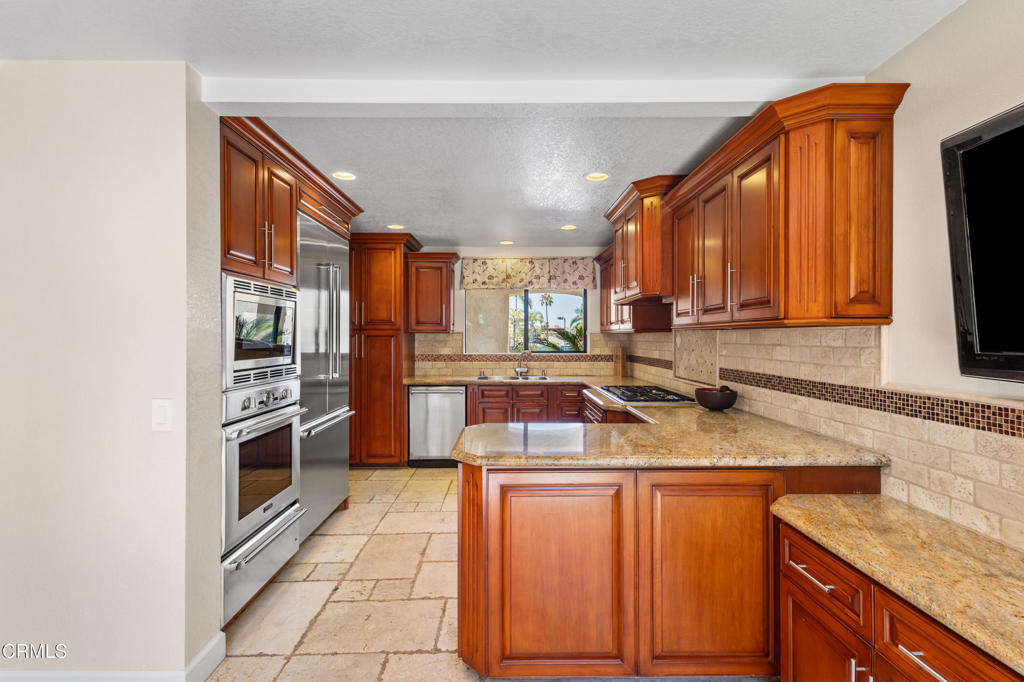 2114 Vina Del Mar Property Photo 17