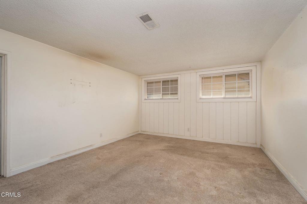 1109 Douglas Avenue Property Photo 10