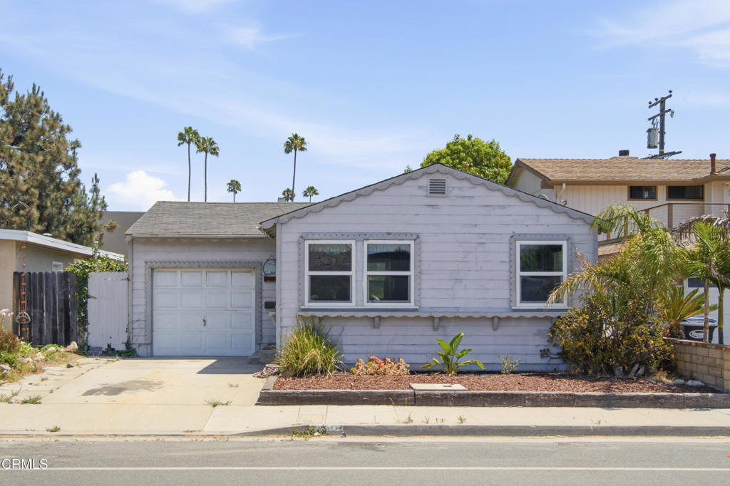 2385 Pierpont Boulevard Property Photo 2