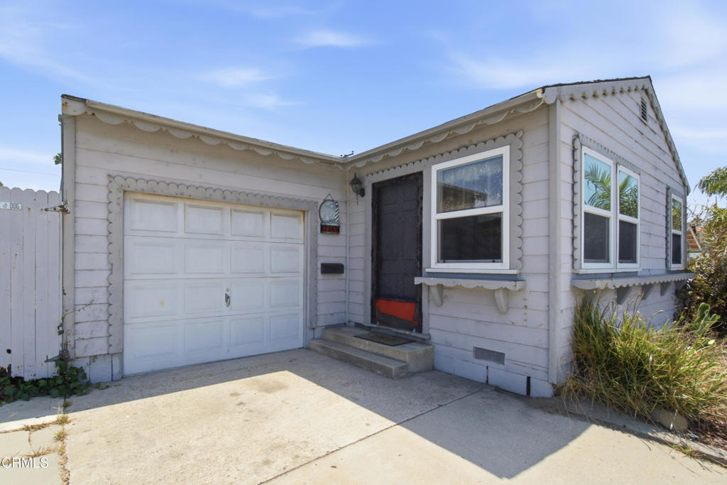 2385 Pierpont Boulevard Property Photo 3