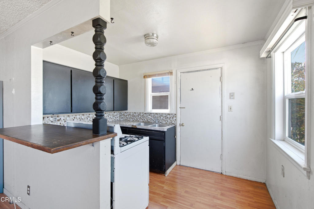 2385 Pierpont Boulevard Property Photo 9