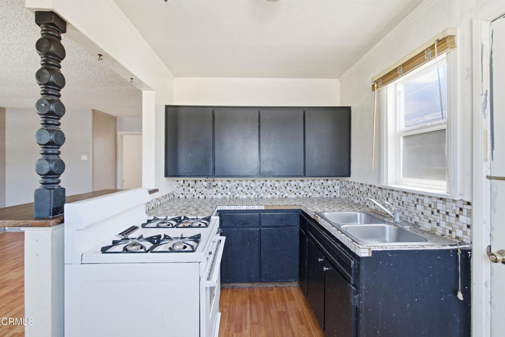 2385 Pierpont Boulevard Property Photo 10