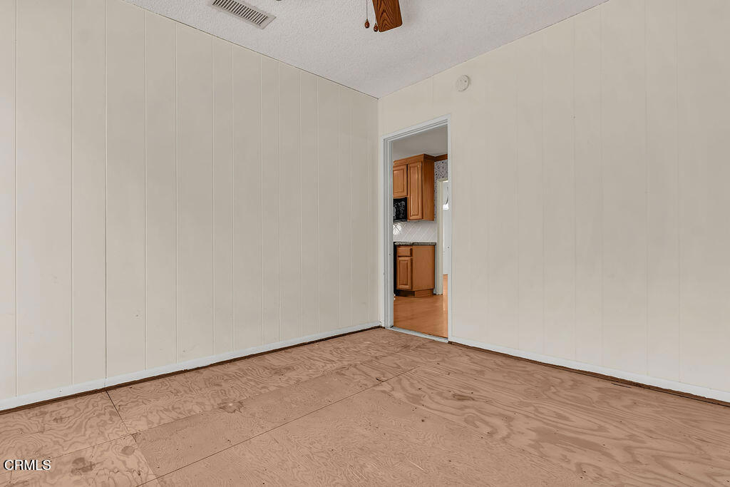 330 E Oakmont Drive Property Photo 14