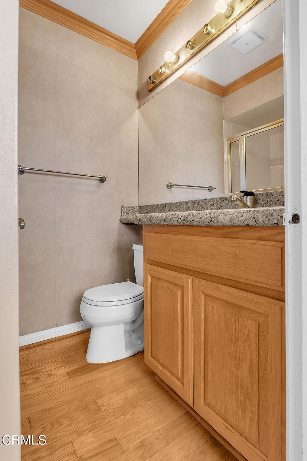 330 E Oakmont Drive Property Photo 15