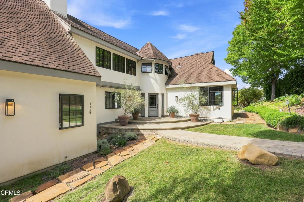 1157 Glenview Road Property Photo 4