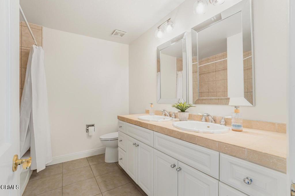 263 Fox Hills Drive Property Photo 18