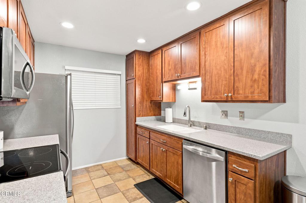 2533 Antonio Drive 101 Property Photo 15