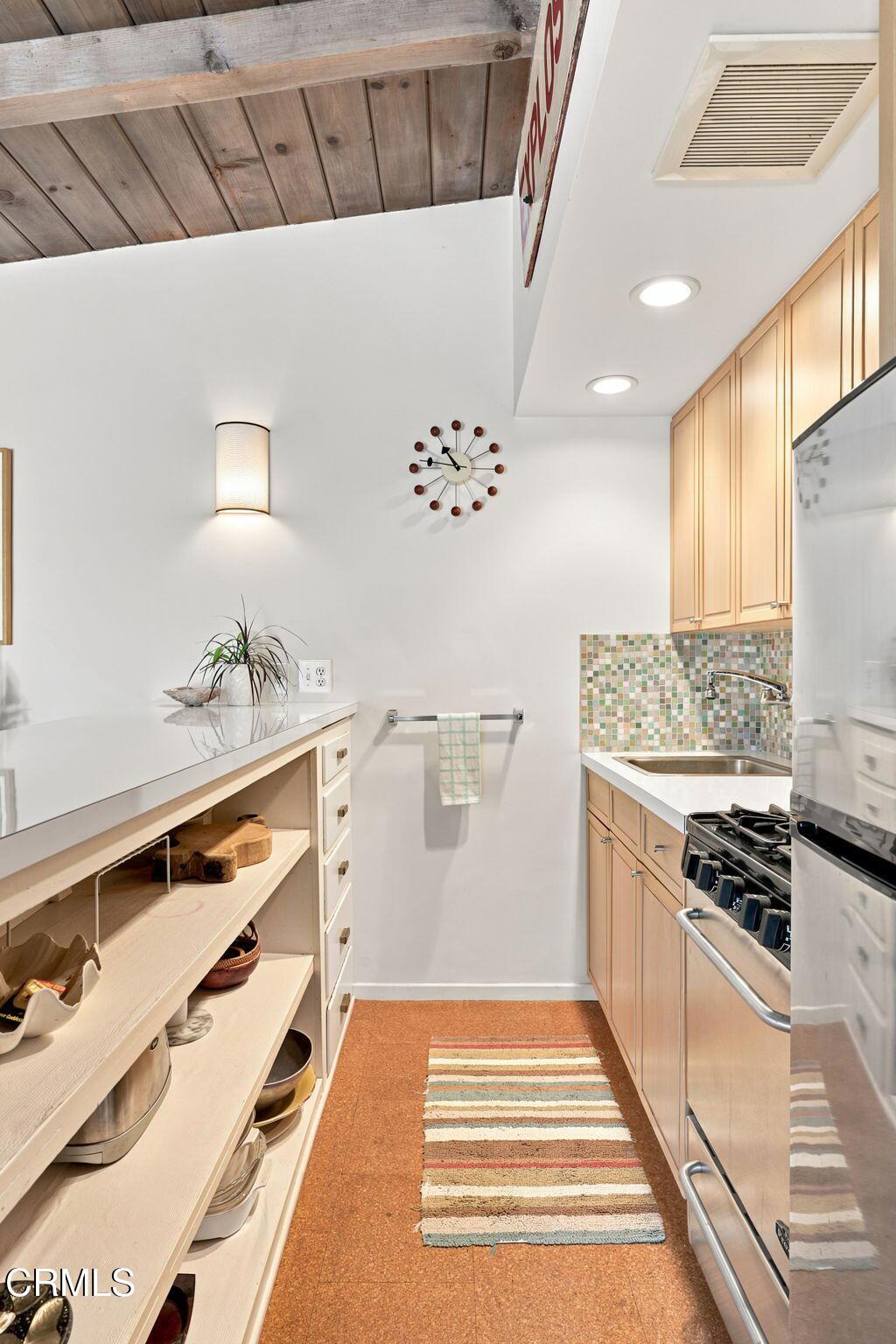1245 1247 Devon Lane Property Photo 10