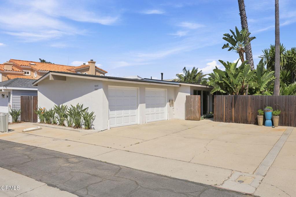 1245 1247 Devon Lane Property Photo 1