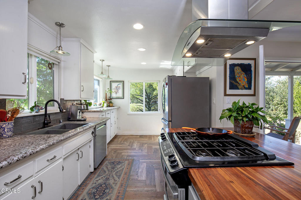 96 Kunkle Street Property Photo 4