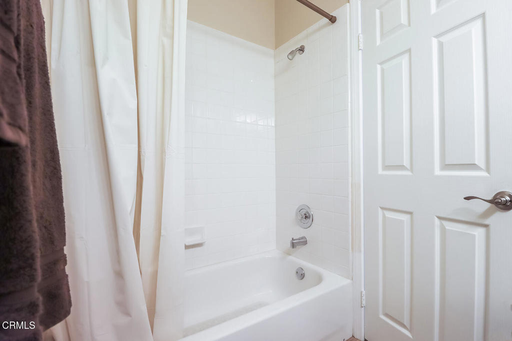 343 Avenida De Royale Property Photo 12