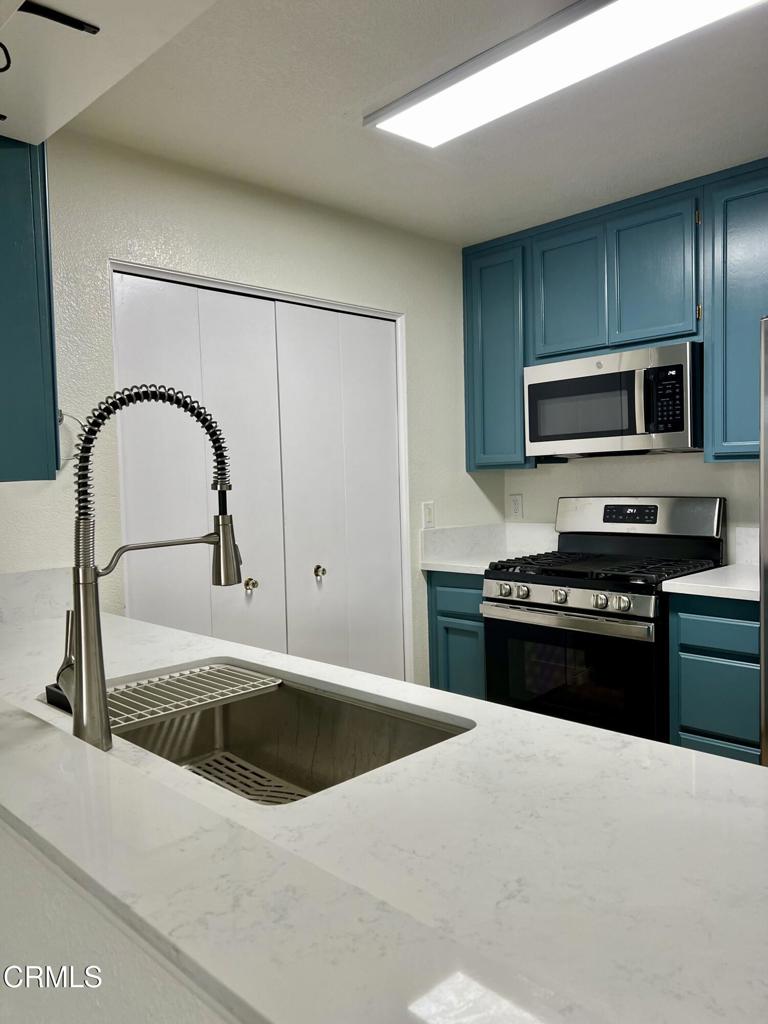 2157 Martinique Lane Property Photo 21