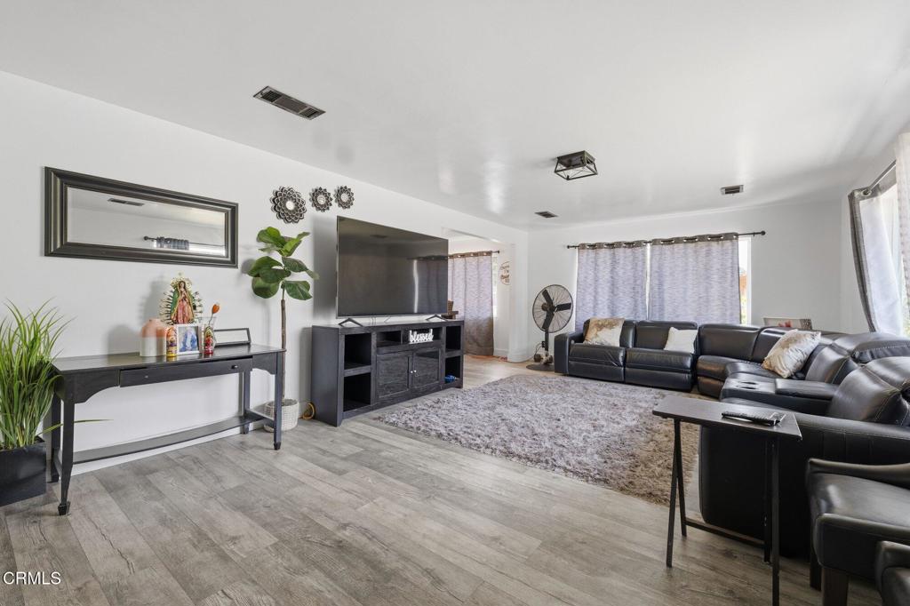 1000 Cadway Street Property Photo 6