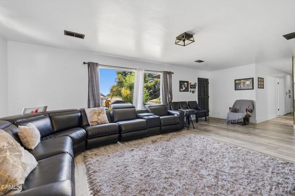 1000 Cadway Street Property Photo 10
