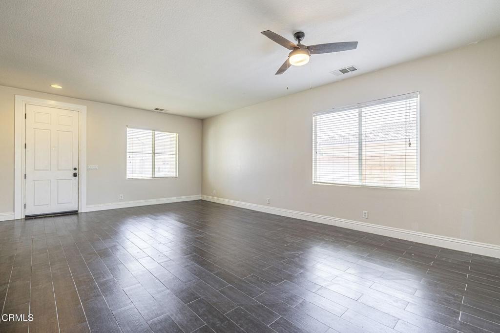 43651 Tahoe Way Property Photo 8