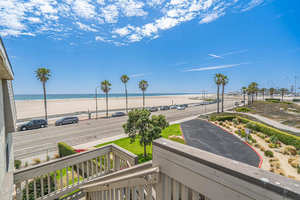 201 E Surfside Drive Property Photo 37