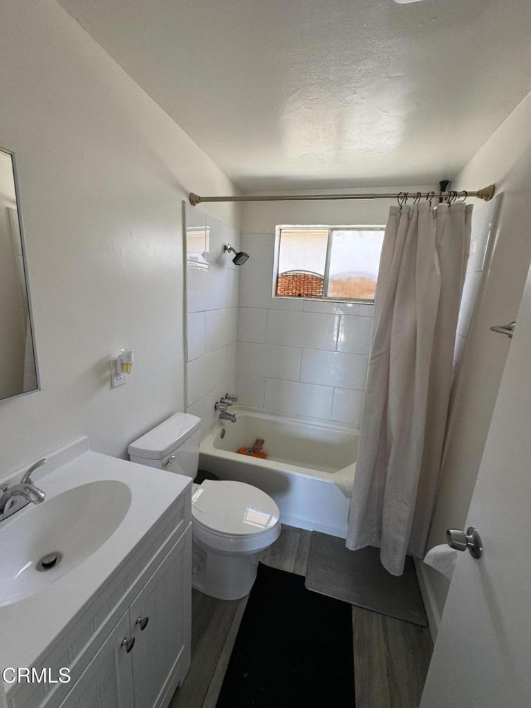 1525 W 9th Street Property Photo 12