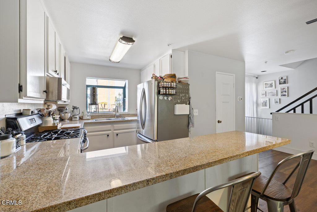 877 S B Street Property Photo 12