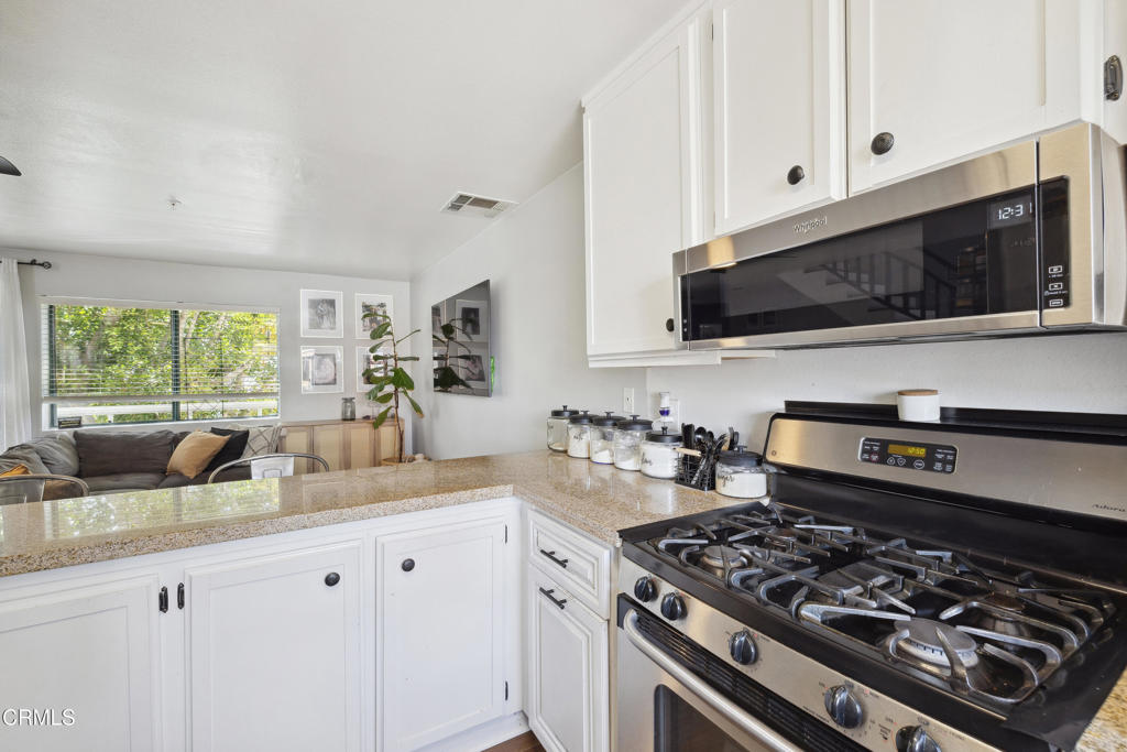 877 S B Street Property Photo 15