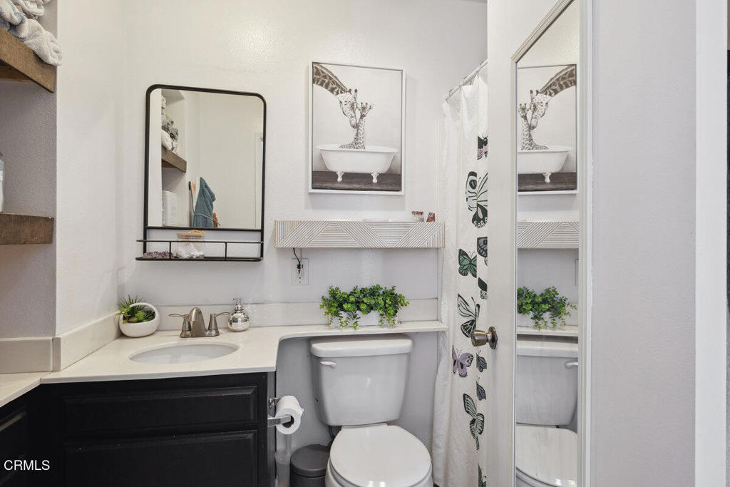 877 S B Street Property Photo 19