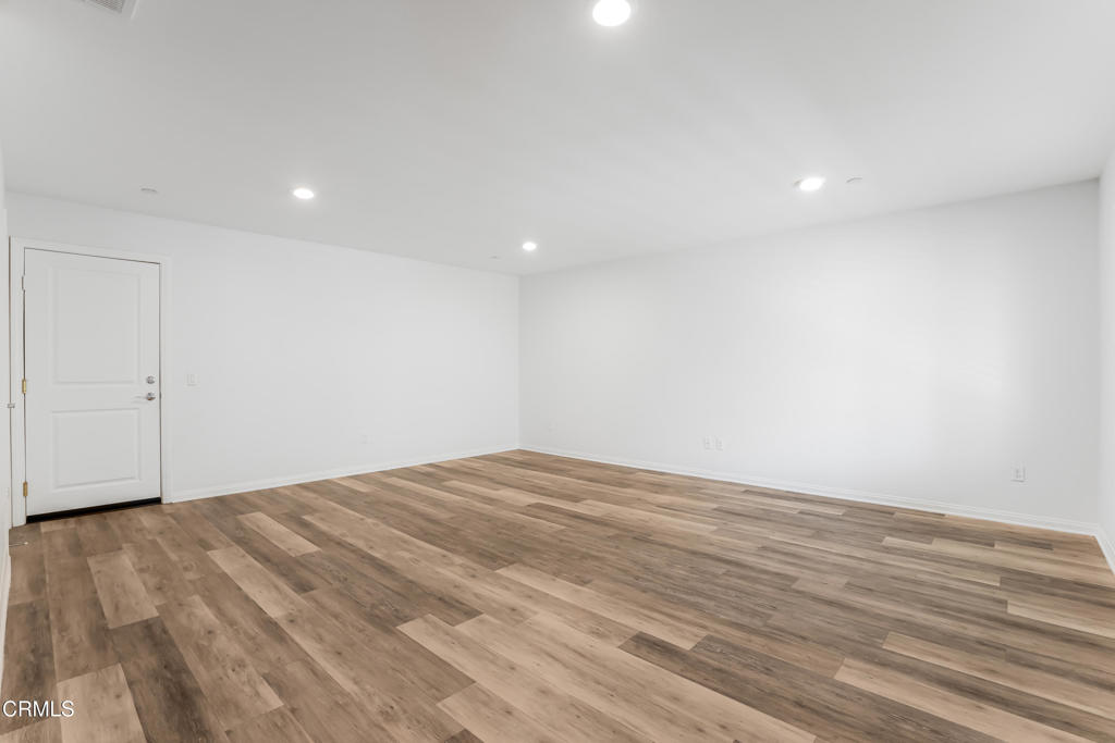 667 Pedro Street Property Photo 6